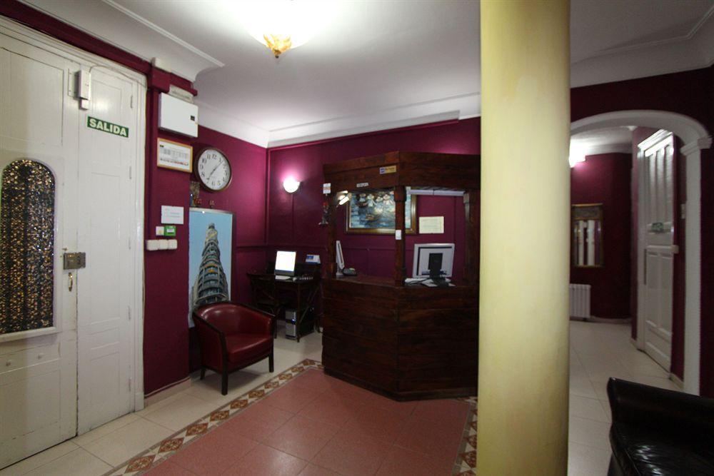 Hostal Gran Via 44 Madrid Kültér fotó