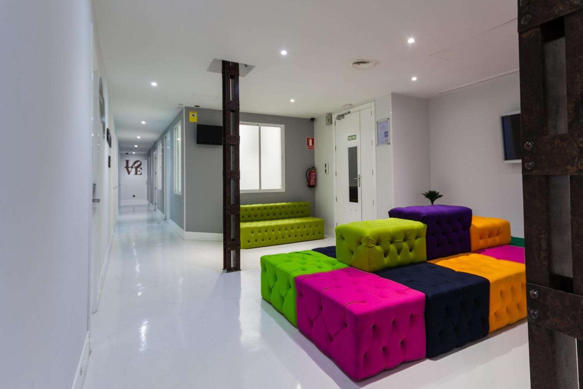 Hostal Gran Via 44 Madrid Kültér fotó