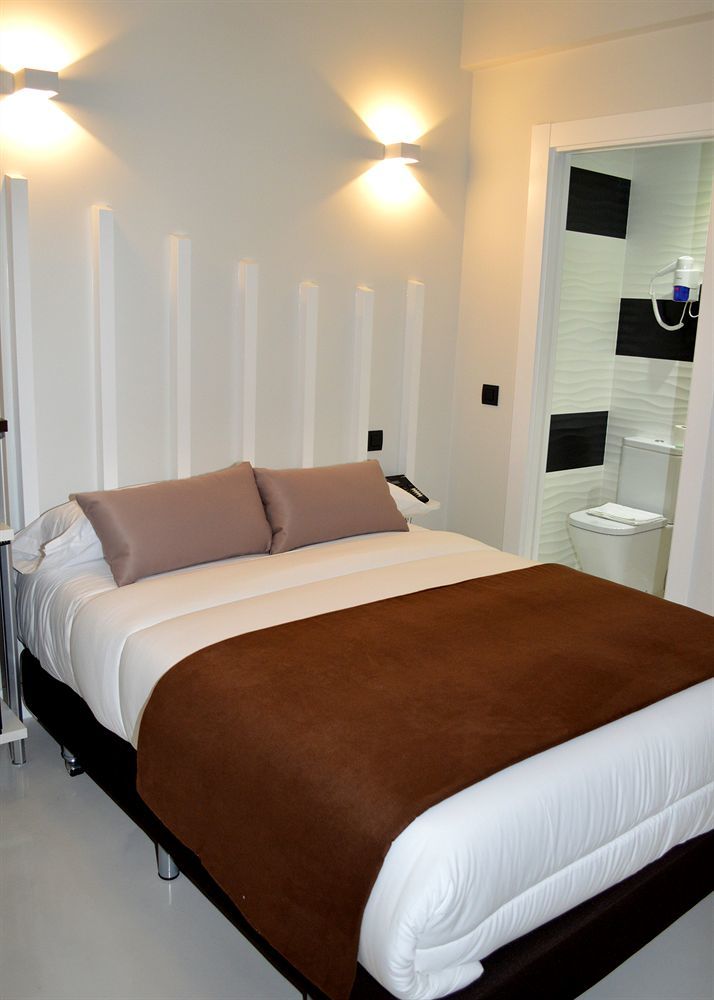 Hostal Gran Via 44 Madrid Kültér fotó