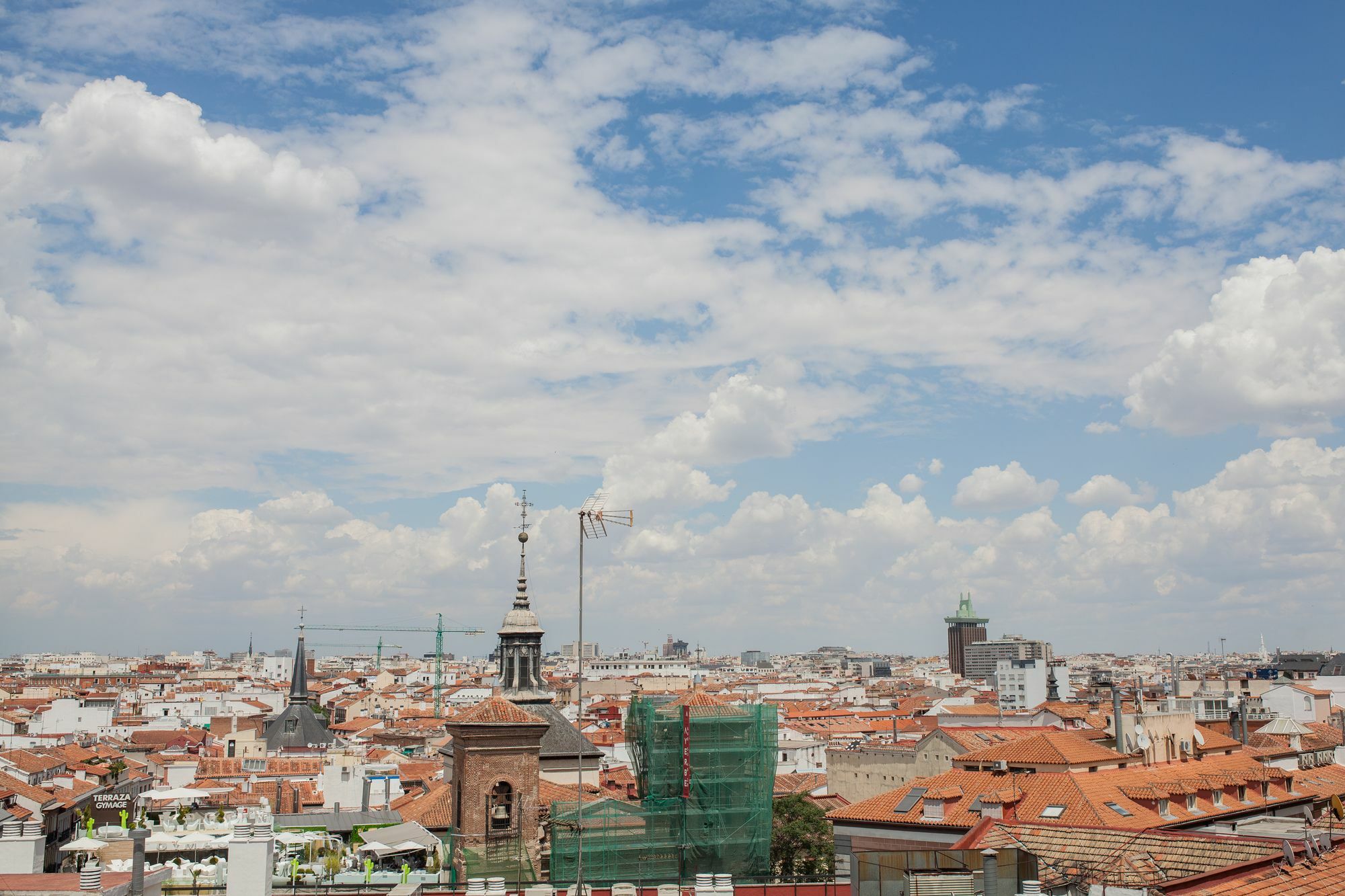 Hostal Gran Via 44 Madrid Kültér fotó