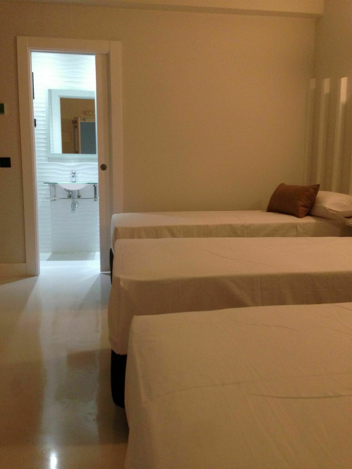 Hostal Gran Via 44 Madrid Kültér fotó
